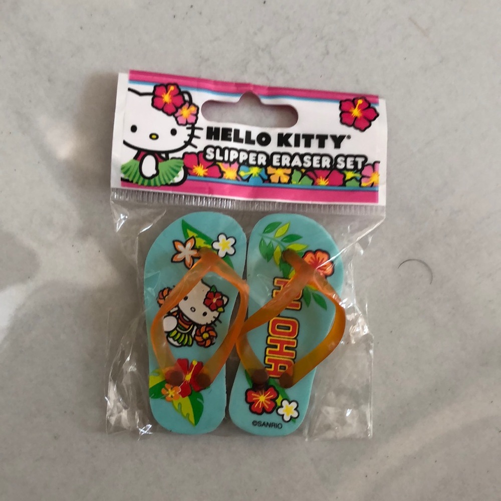Hello Kitty slipper eraser set
